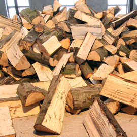 Dřevo volné
